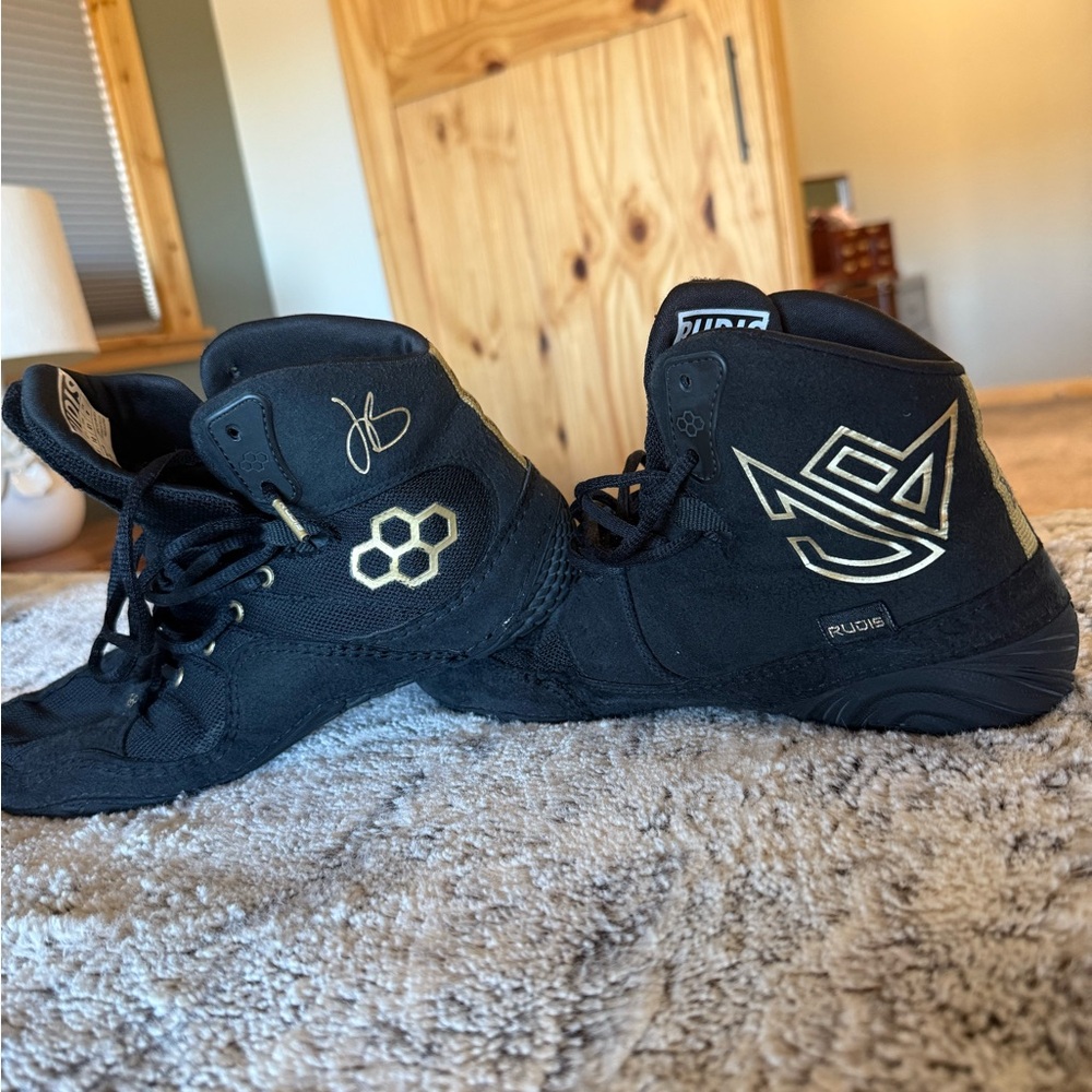Rudis Men’s 8.5 Black Wrestling Shoes